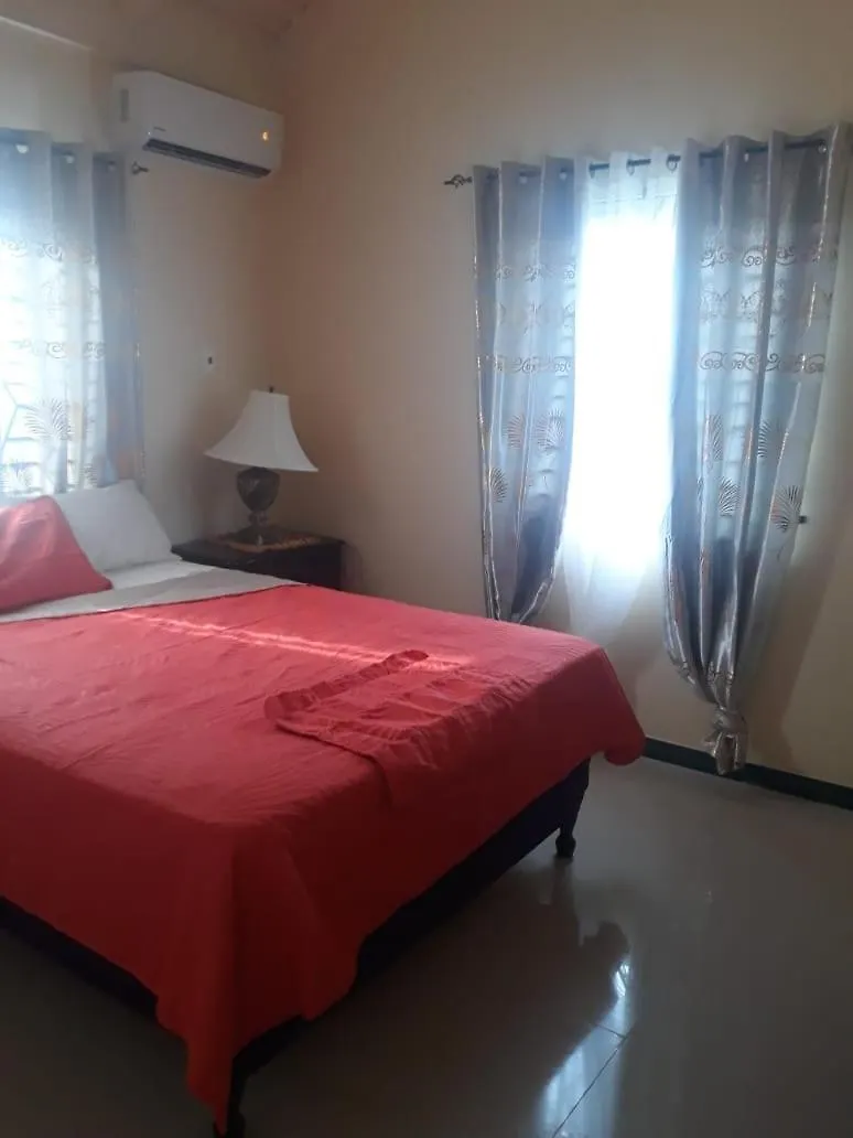 Edmund Ridge Luxury Getaway Apartment Montego Bay